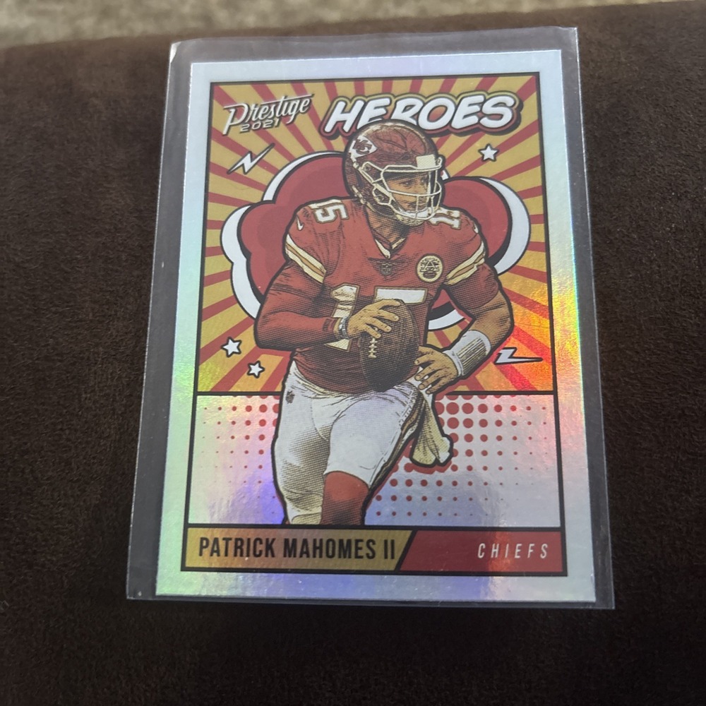 2021 Panini Prestige‎ HEROES Patrick Mahomes II #HE-3